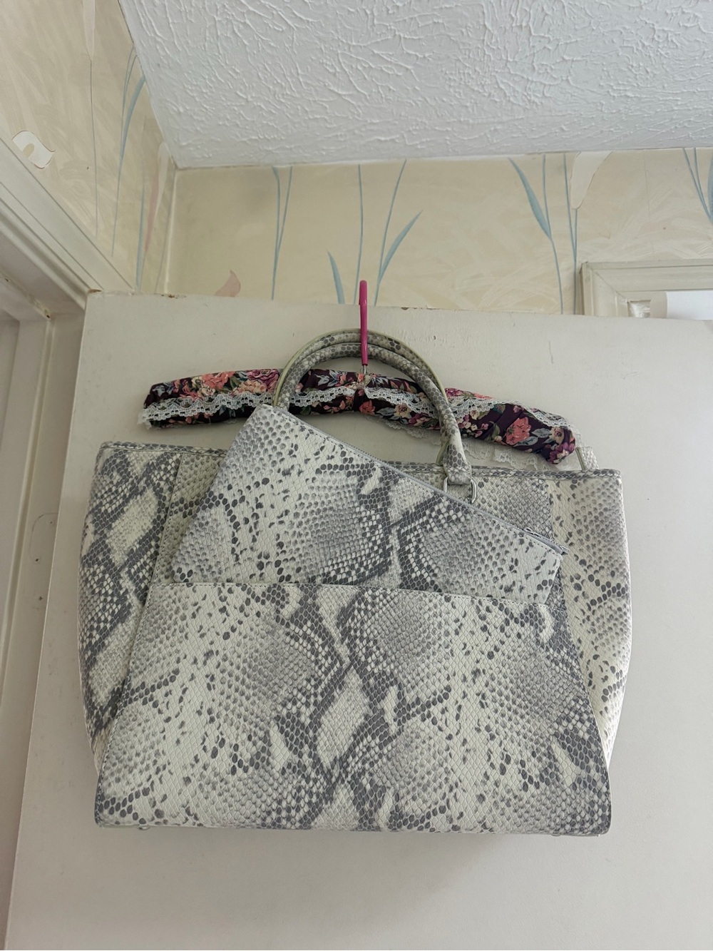 Textured Snake-Print Leather Tote Bag in White and Gray w/pouch.